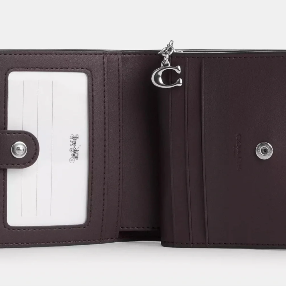 Coach Snap Wallet With Heart Bolt Print nwt - Picture 2 of 6